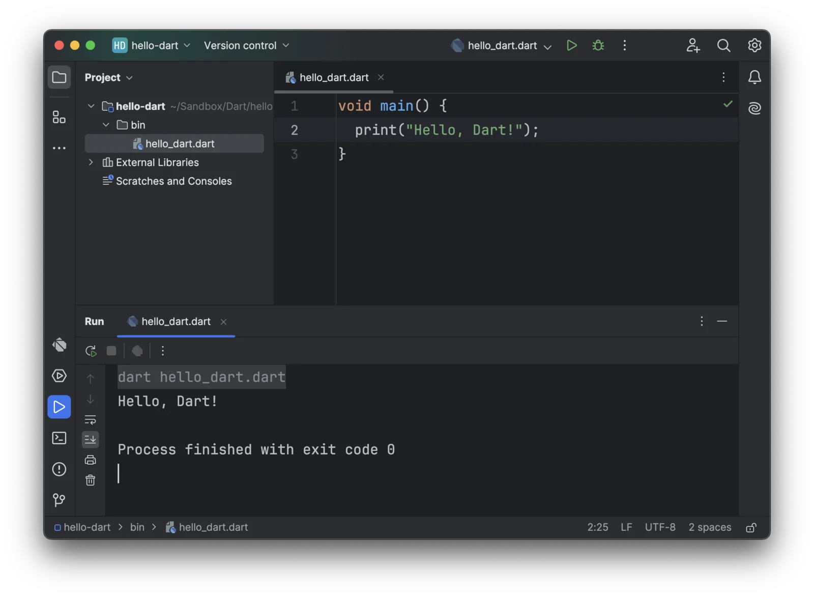IntelliJ IDEA menjalankan program Dart dengan output Hello, Dart di panel Run